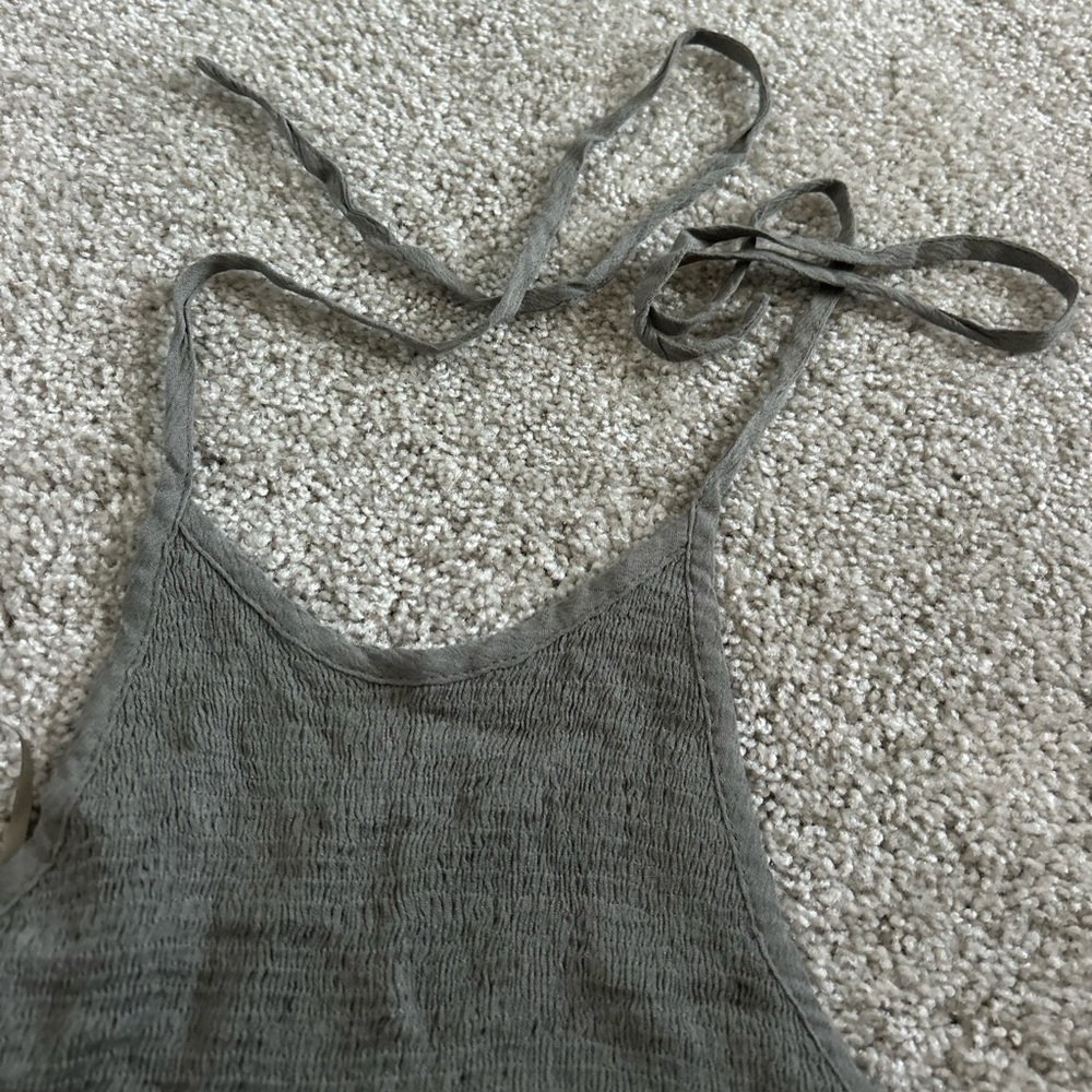 Green Ribbed Crop Top - Picture 3 of 4